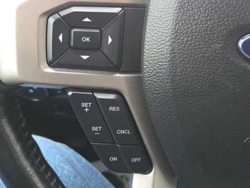 Used 2022 Ford F250 Lariat w/ Chrome Package AWD/4WD image 41