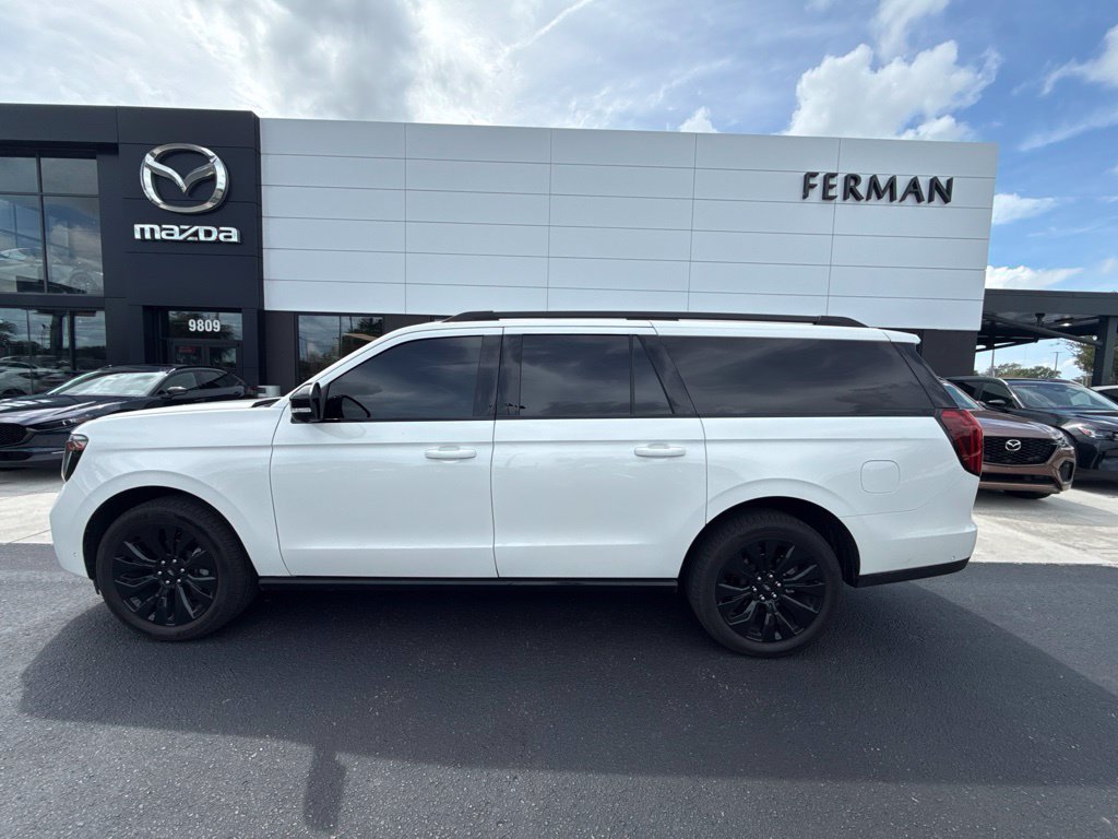 Used 2025 Ford Expedition Max Platinum w/ Stealth Appearance Package AWD/4WD image 8