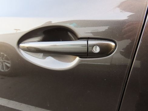 Used 2015 MAZDA MAZDA3 i Sport image 15