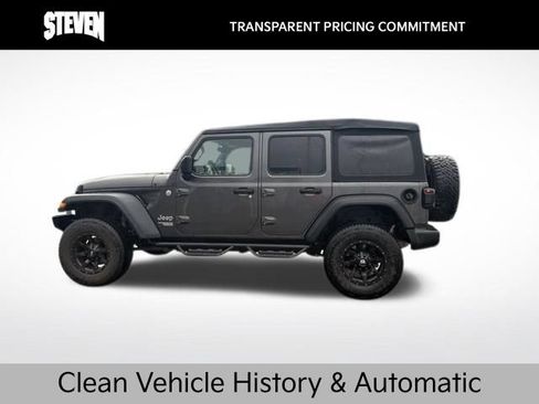 Used 2019 Jeep Wrangler Unlimited Sport S AWD/4WD image 3