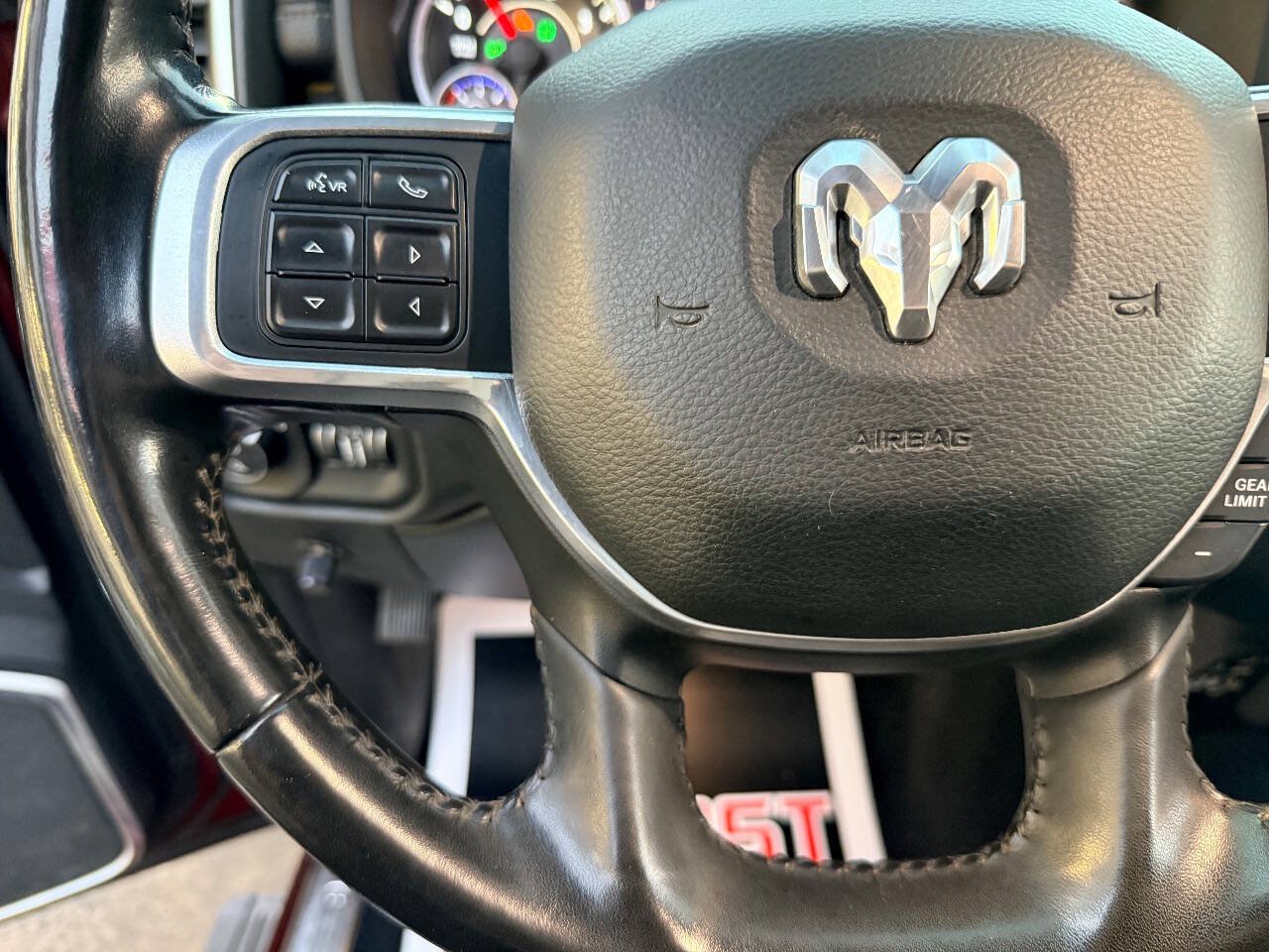 Used 2020 RAM 3500 Laramie AWD/4WD image 24