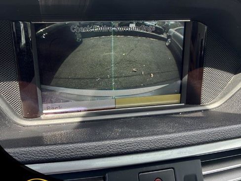 Used 2011 Mercedes-Benz E 350 4MATIC Sedan image 10