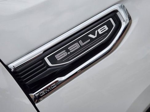 Used 2026 GMC Sierra 1500 SLT image 11