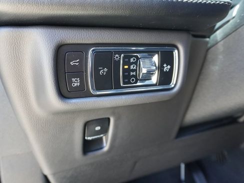 Used 2023 Lincoln Nautilus Reserve w/ Equipment Group 201A AWD/4WD image 13