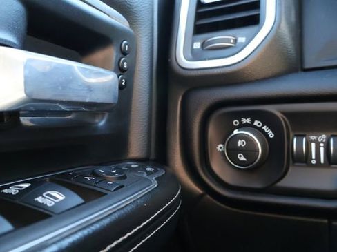 Used 2024 RAM 2500 Laramie image 19