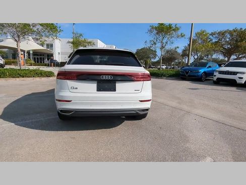 Used 2023 Audi Q8 Premium Plus w/ Premium Plus Package image 42