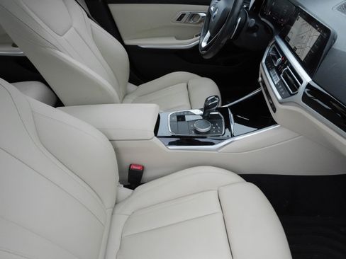 Used 2019 BMW 330i Sedan w/ Convenience Package RWD image 7