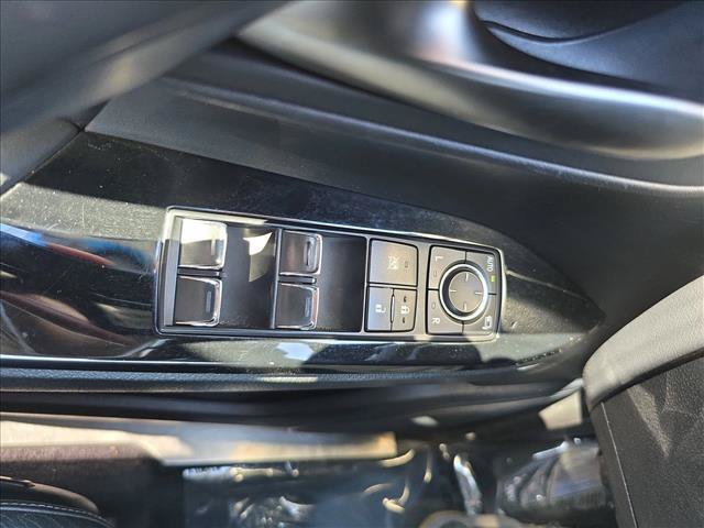 Used 2017 Lexus LX 570 4WD w/ Luxury Package image 27