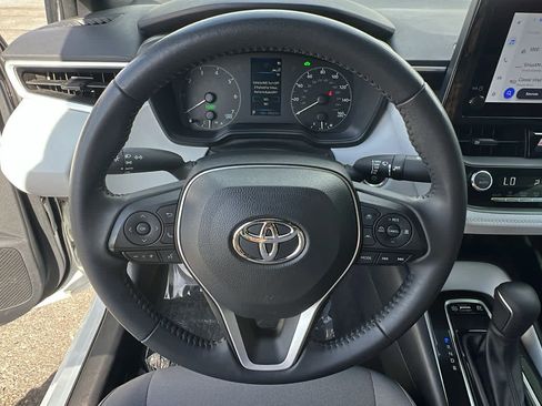 Used 2024 Toyota Corolla SE AWD/4WD image 18