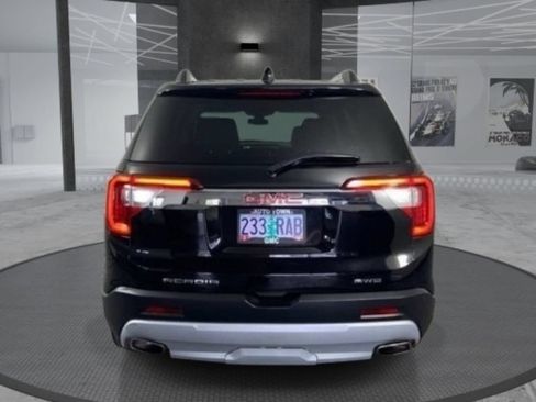 Used 2023 GMC Acadia SLT AWD/4WD image 6
