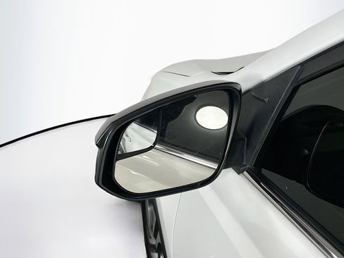 Used 2016 Toyota RAV4 LE image 16