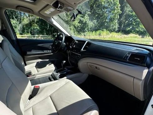 Used 2016 Honda Pilot EX-L image 24