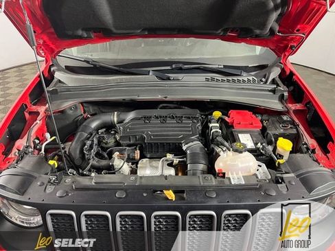 Used 2023 Jeep Renegade Latitude AWD/4WD image 24