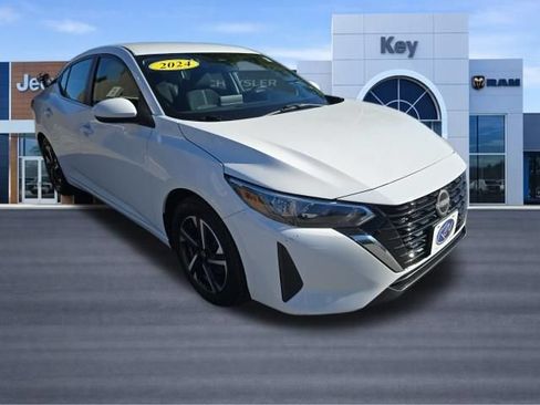Used 2024 Nissan Sentra SV FWD image 3
