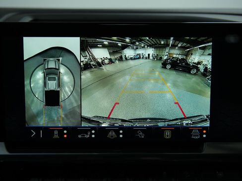 New 2026 GMC Sierra 1500 SLT w/ SLT Premium Plus Package image 31