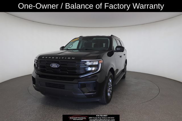 Used 2025 Ford Expedition Active AWD/4WD image 1