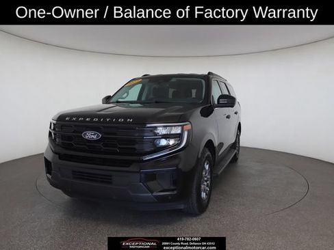 Used 2025 Ford Expedition Active AWD/4WD image 1