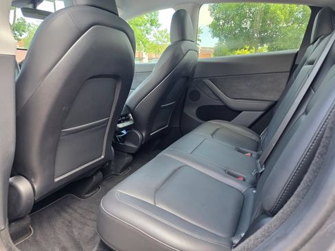 Used 2023 Tesla Model Y Long Range AWD/4WD image 28