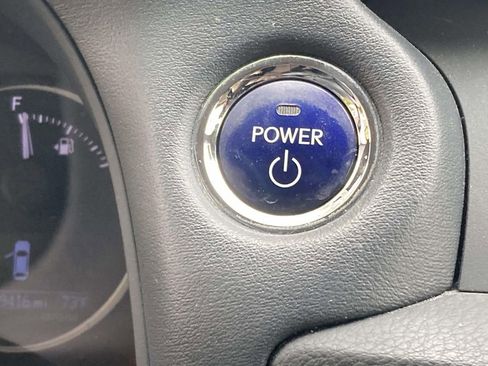 Used 2013 Lexus CT 200h w/ Premium Pkg w/Navigation FWD image 17