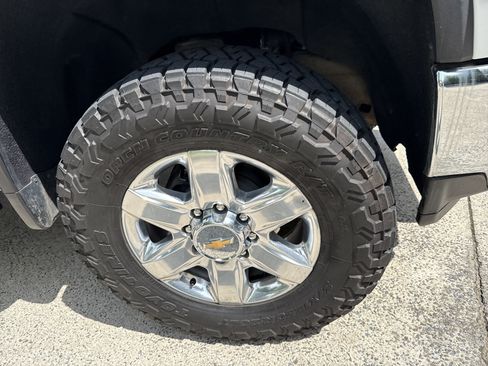 Used 2022 Chevrolet Silverado 2500 LTZ AWD/4WD image 13