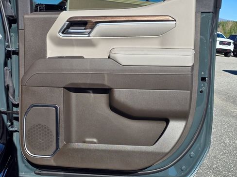 Certified 2025 Chevrolet Silverado 1500 LT Trail Boss w/ LT Trail Boss Premium Package image 47