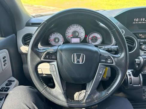 Used 2013 Honda Pilot Touring image 24