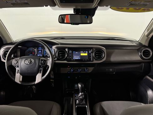 Used 2019 Toyota Tacoma SR5 RWD image 21