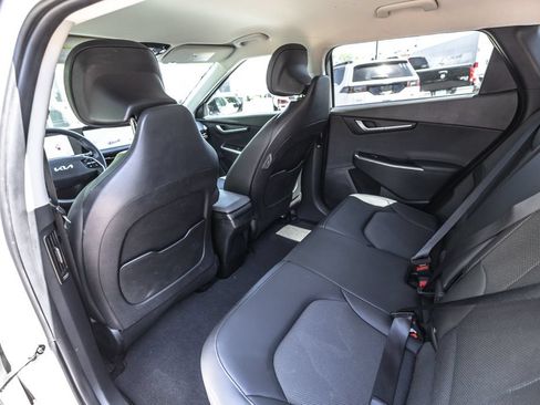 Used 2024 Kia EV6 Light AWD/4WD image 29