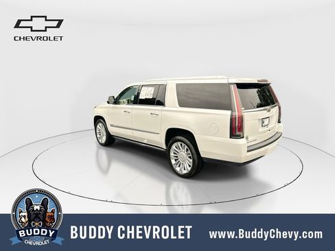 Used 2020 Cadillac Escalade ESV Platinum AWD/4WD image 6