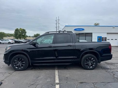 Used 2023 Honda Ridgeline Sport image 5