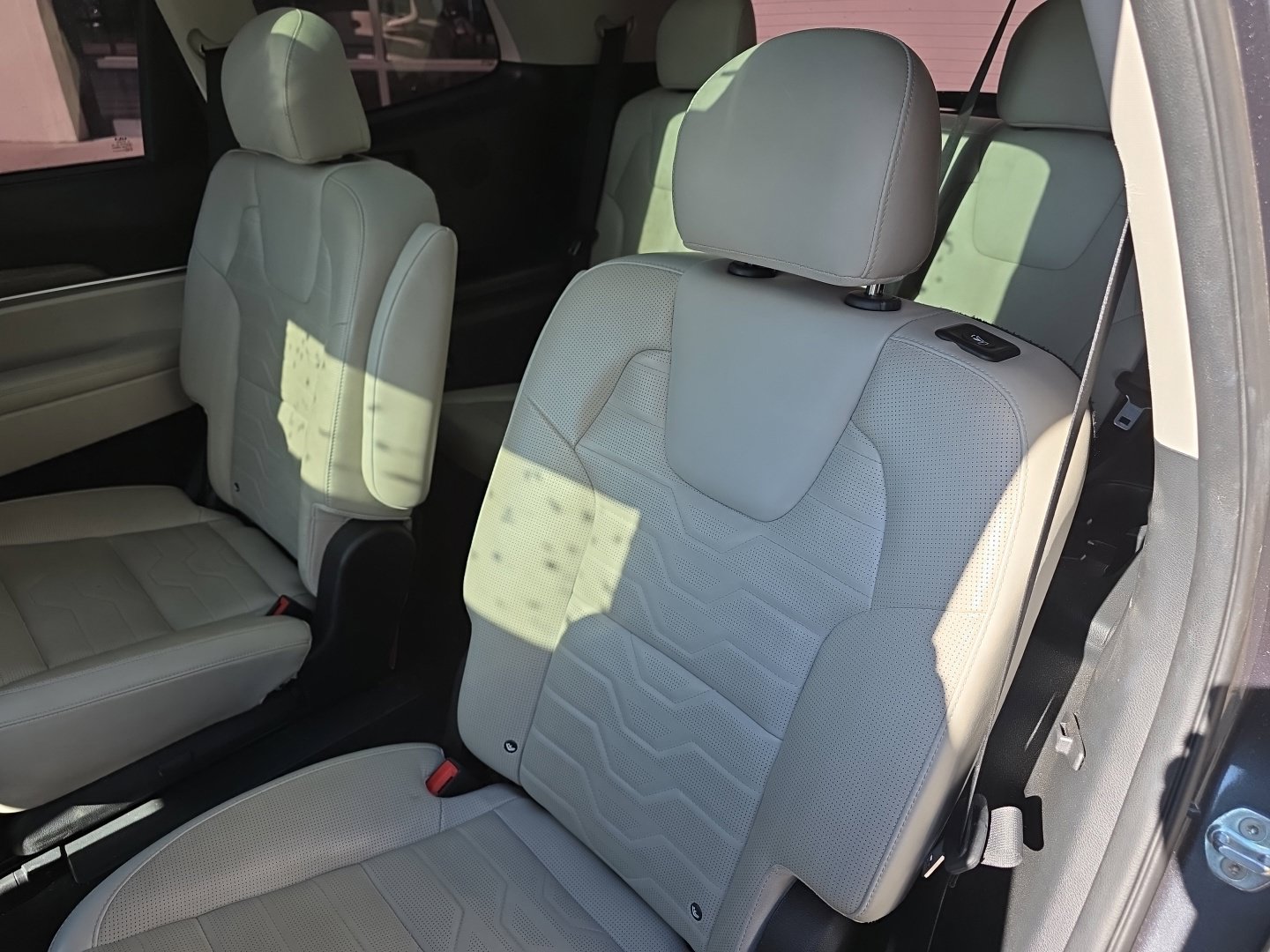 Used 2022 Kia Telluride SX w/ SX Prestige Package AWD/4WD image 20
