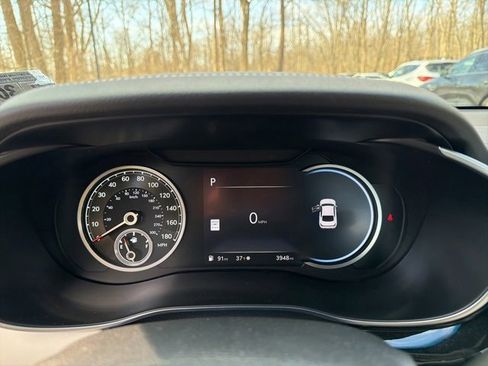 Used 2026 Genesis G70 2.5T image 23