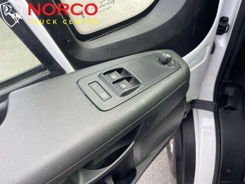 Used 2023 RAM ProMaster 2500 image 16