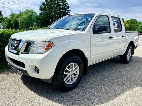 Used 2021 Nissan Frontier SV AWD/4WD image 8