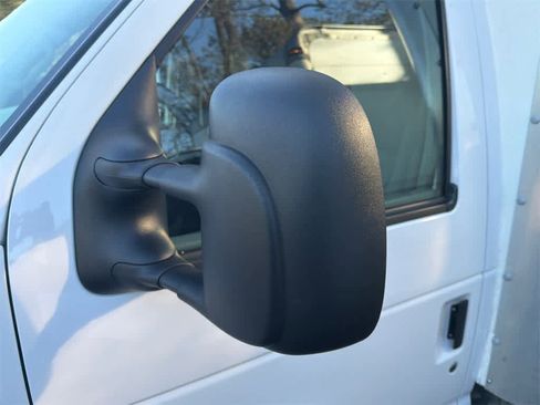 Used 2023 Ford E-450 and Econoline 450 Super Duty w/ Power Windows & Locks Group image 4