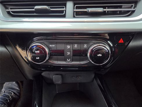 Used 2024 Chevrolet Trax LT image 17