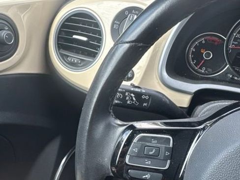 Used 2019 Volkswagen Beetle 2.0T Final Edition SEL FWD image 6