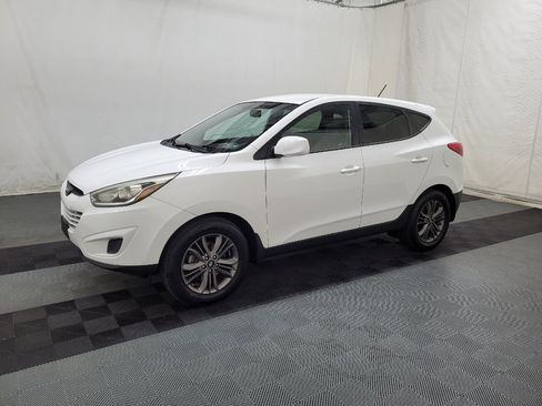Used 2015 Hyundai Tucson GLS FWD image 2