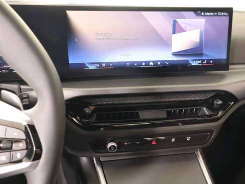 Used 2025 BMW 230i Coupe RWD image 5