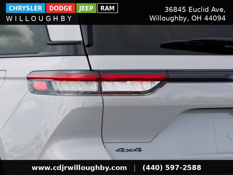 New 2025 Jeep Grand Cherokee Limited w/ Black Appearance Package AWD/4WD image 11