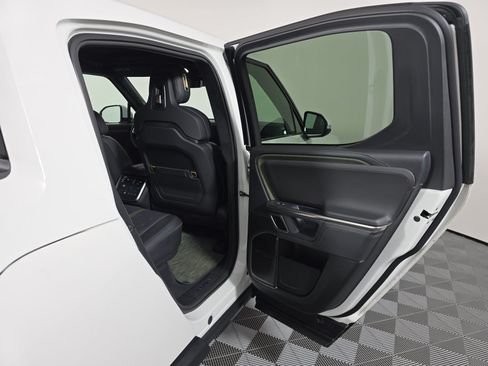 Used 2023 Rivian R1T Adventure AWD/4WD image 19
