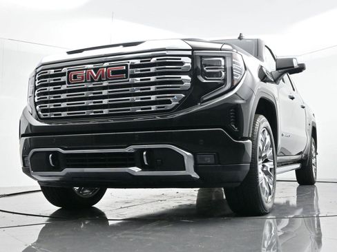 Used 2025 GMC Sierra 1500 Denali w/ Denali Reserve Package AWD/4WD image 43