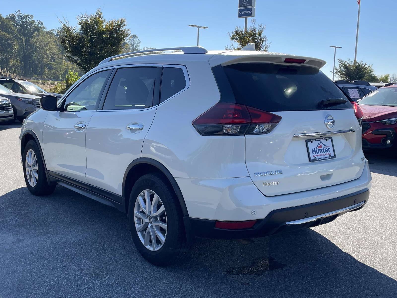 Used 2020 Nissan Rogue SV FWD image 26