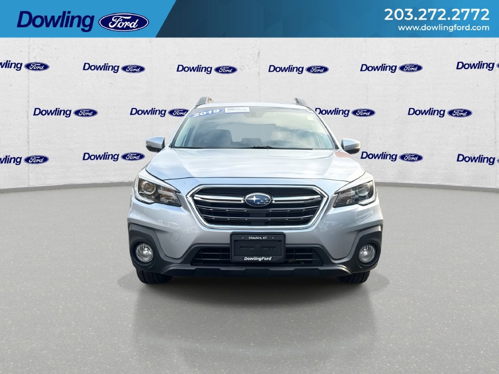 Used 2019 Subaru Outback 2.5i Limited AWD/4WD image 3