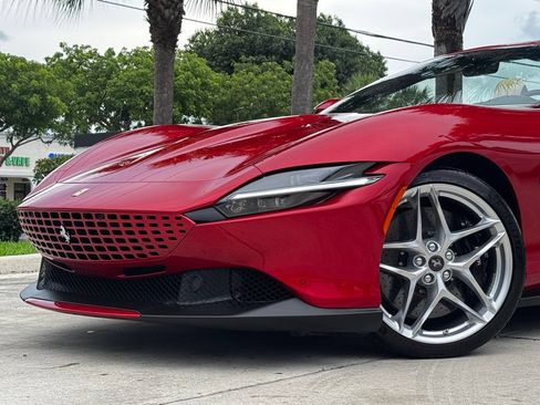 Used 2024 Ferrari Roma Spider RWD image 2