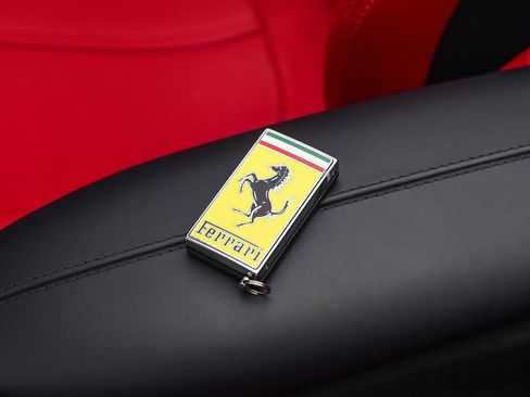 Used 2024 Ferrari Roma Spider image 21