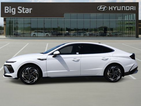 Certified 2025 Hyundai Sonata SEL FWD image 2