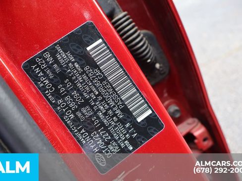 Used 2024 Hyundai Elantra SEL FWD image 35