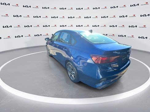 Used 2023 Kia Forte LXS w/ LXS Technology Package image 6