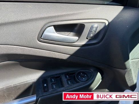 Used 2016 Ford Escape SE w/ SE Cold Weather Package AWD/4WD image 23